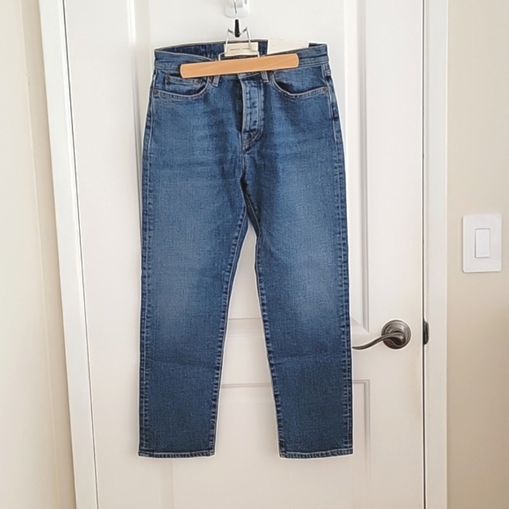 NWT Jeanerica Blue Straight Leg Denim Jean Size 28